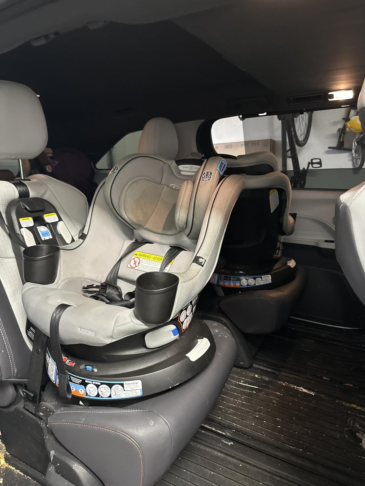 Graco EasyTurn 360 2-in-1 Convertible Car Seat, 360 Degree Rotating Infant to Toddler Rotating Car Seat, 2 Modes Forward and Rear Facing, Slim Design, Cyran customer photo 2