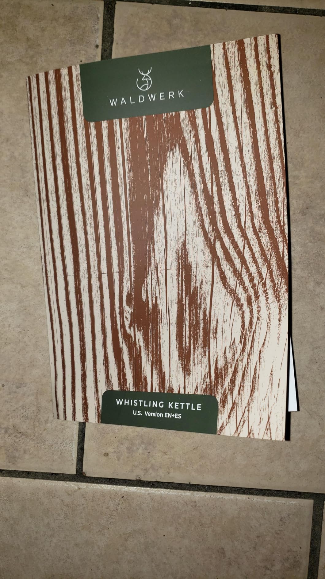 WALDWERK Tea Kettle Stovetop (2.4 Quart) - Teapot for Stovetop - also for Induction and Gas Stoves - Stainless Steel Tea Kettle - Whistling Tea Kettle for Stove Top - Customer Photo 4