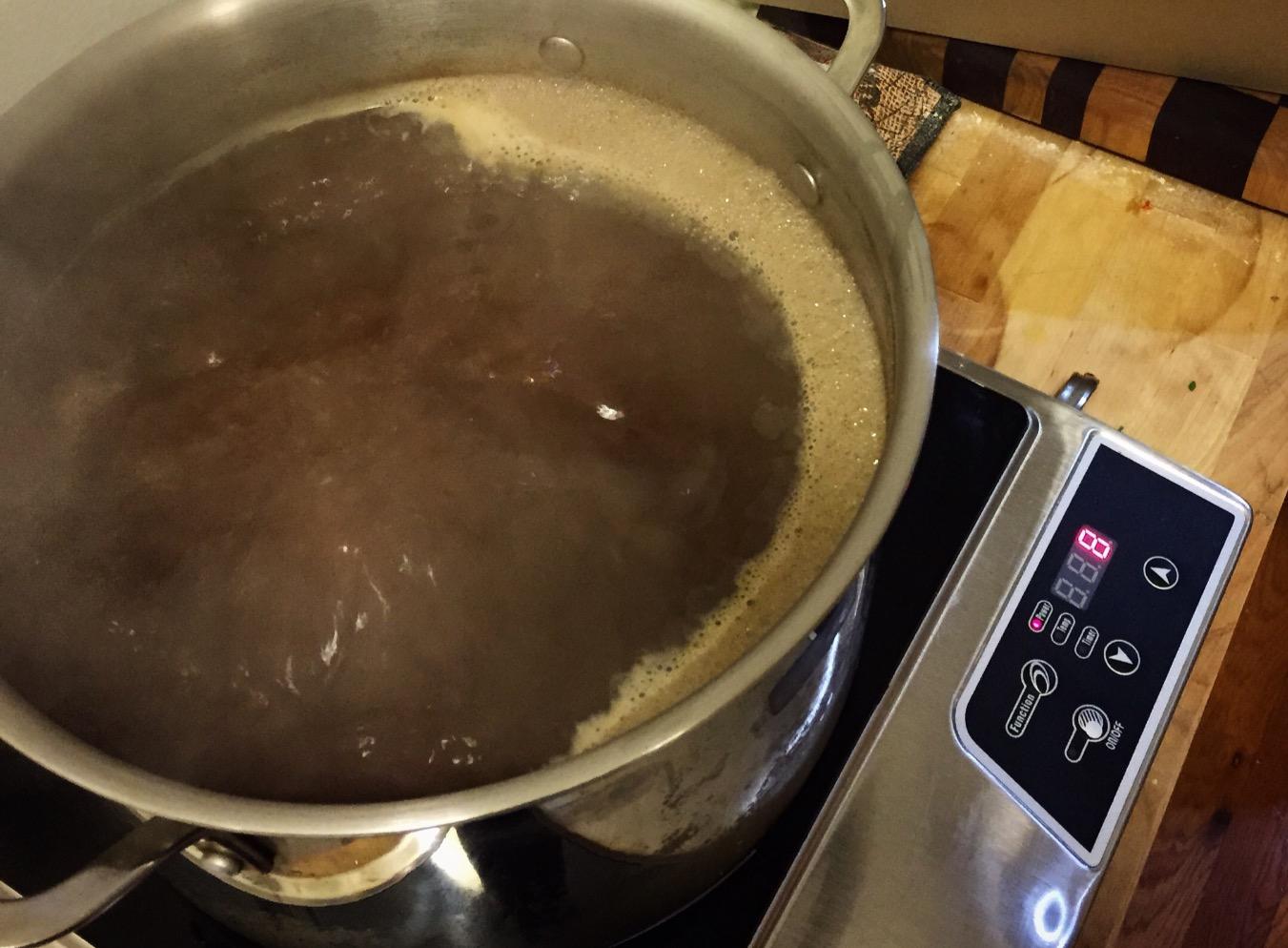 Empava Portable Induction Hot Plate Cooktop, Countertop Electric Stove with Single Burner, 3 Preset Modes, Shatterproof Glass Top, 110~120V Plug-In for Kitchen, RV, and Outdoor Camping Customer Review Empava Portable Induction Hot Plate Cooktop, Countertop Electric Stove with Single Burner, 3 Preset Modes, Shatterproof Glass Top, 110~120V Plug-In for Kitchen, RV, and Outdoor Camping - Customer Photo 1