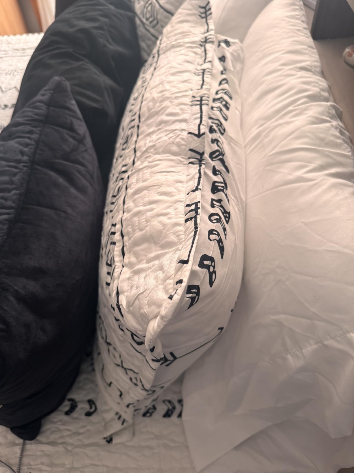 Sasttie Pillows Queen Size Set of 2, Bed Pillows for Side, Back, and Stomach Sleepers - Oeko-Tex Certified Down Alternative Plump Filling - Hotel Quality and Machine Washable, 2 Pack customer photo 1