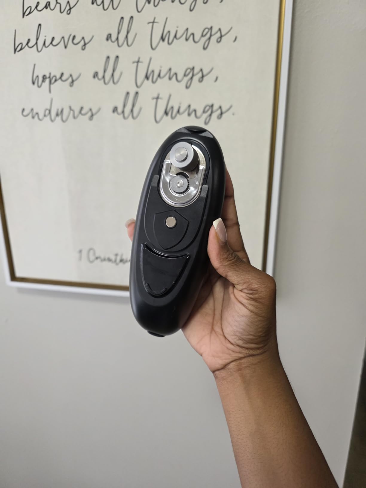 CIRCLE JOY Electric Can Opener, One-Touch Automatic Can Opening with Smooth Edges, Food Safety Handheld Battery-Operated Can Opener for Kitchen and Seniors, Black Customer Review CIRCLE JOY Electric Can Opener, One-Touch Automatic Can Opening with Smooth Edges, Food Safety Handheld Battery-Operated Can Opener for Kitchen and Seniors, Black - Customer Photo 1