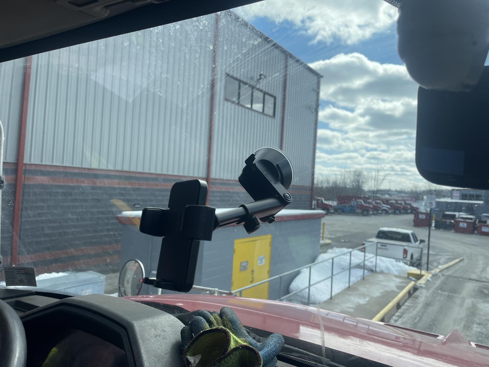 Qifutan Dash Mounted Holders Phone Holders for Your Car Phone Mount for Car Windshield Dashboard Air Vent Universal Desk Mounts Hands Free Automobile Cell Phone Holder Fit for iPhone Smartphone customer photo 1