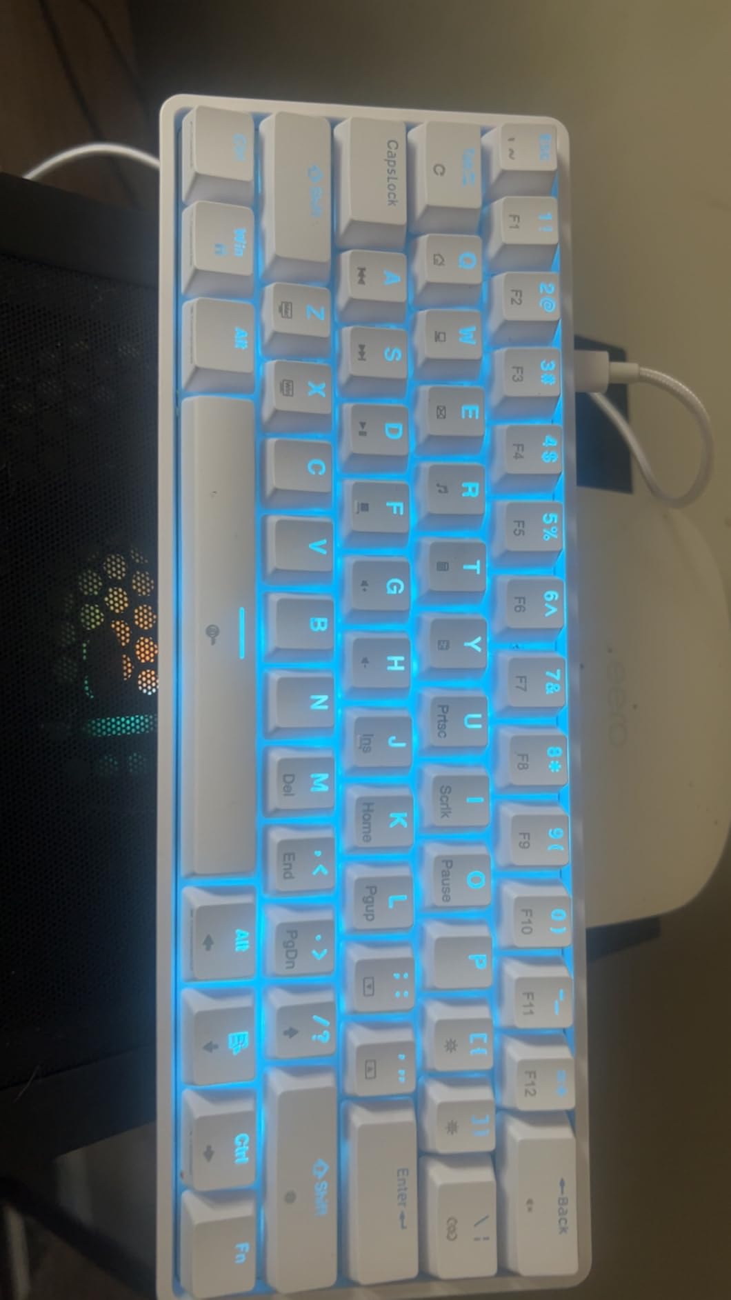 TMKB 60% Mechanical Gaming Keyboard, Red Linear Switch, LED Backlight, Anti-Ghosting, Detachable USB-C, Double-Shot Keycaps, 61 Keys, Wired, White customer photo 2