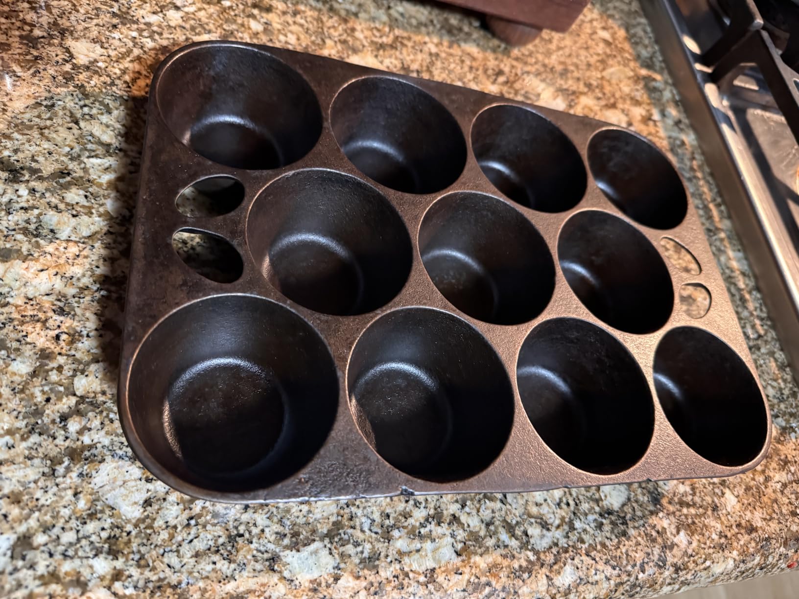 CARON & DOUCET – New Ultimate Cast Iron Set: Seasoning Oil, Cleaning Soap & Restoring Scrub | 100% Plant-Based & Best for Cleaning Care, Washing, Restoring & Seasoning Skillets, Pans & Grills! - Customer Photo 1