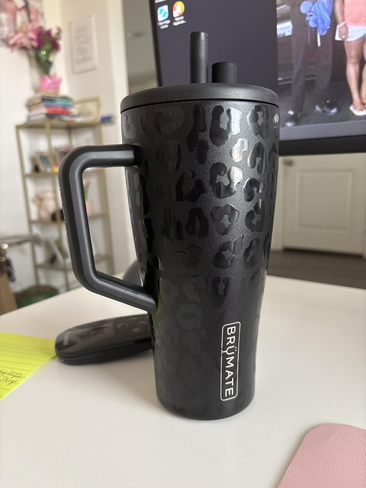 BrüMate Era 30 oz Tumbler with Handle and Straw | 100% Leakproof Insulated Water Bottle Tumbler with Lid and Flexible SoftSip Straw | Made of Stainless Steel | Cup Holder Friendly | 30oz (Dark Aura) - Customer Photo 1