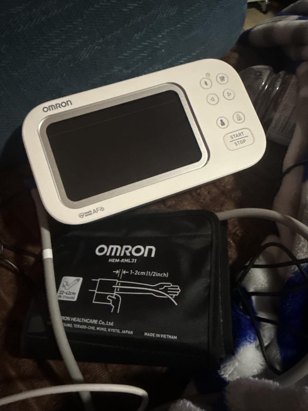 OMRON Platinum Blood Pressure Monitor for Home Use & Upper Arm Blood Pressure Cuff - #1 Doctor & Pharmacist Recommended Brand - Clinically Validated - AFib Detection - Connect App customer photo 1