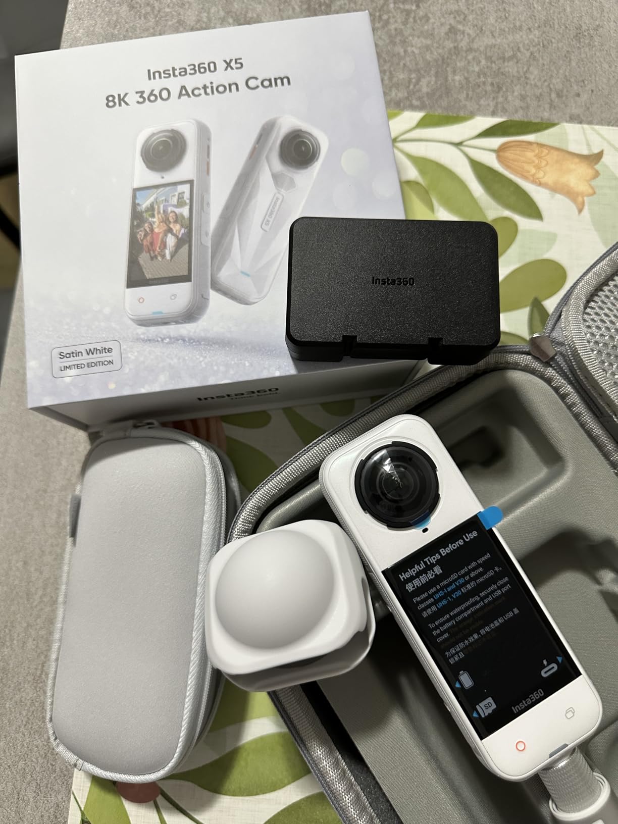 Insta360 X5 - Waterproof 8K 360° Action Camera, Leading Low Light, Invisible Selfie Stick Effect, Rugged and Replaceable Lens, 3-Hour Battery customer photo 2