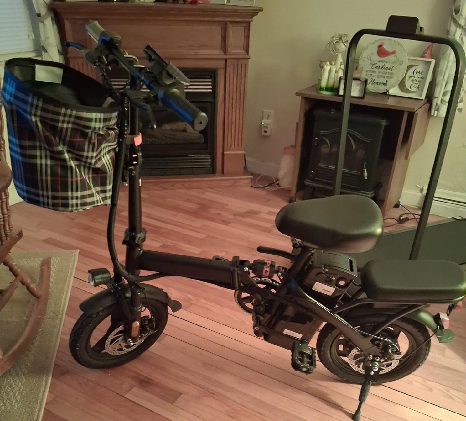 Electric Bike for Adults and Teens, 520W-560W Motor, 20-24MPH, 32 Miles Range, 48V 10Ah Battery, 3-Level Pedal Assist, 14