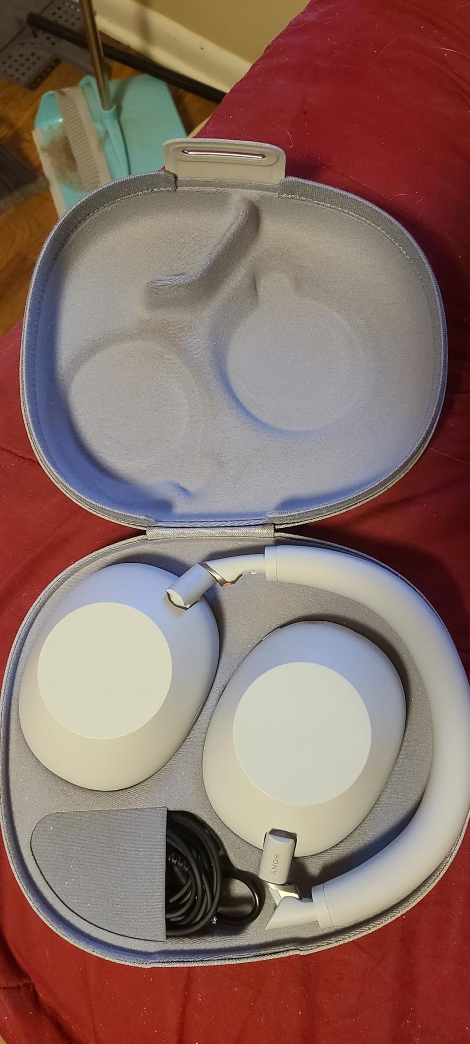 Sony WH-1000XM6 The Best Noise Canceling Wireless Headphones, HD NC Processor QN3, 12 Microphones, Adaptive NC Optimizer, Studio-Quality, 30-Hour Battery, Black customer photo 2