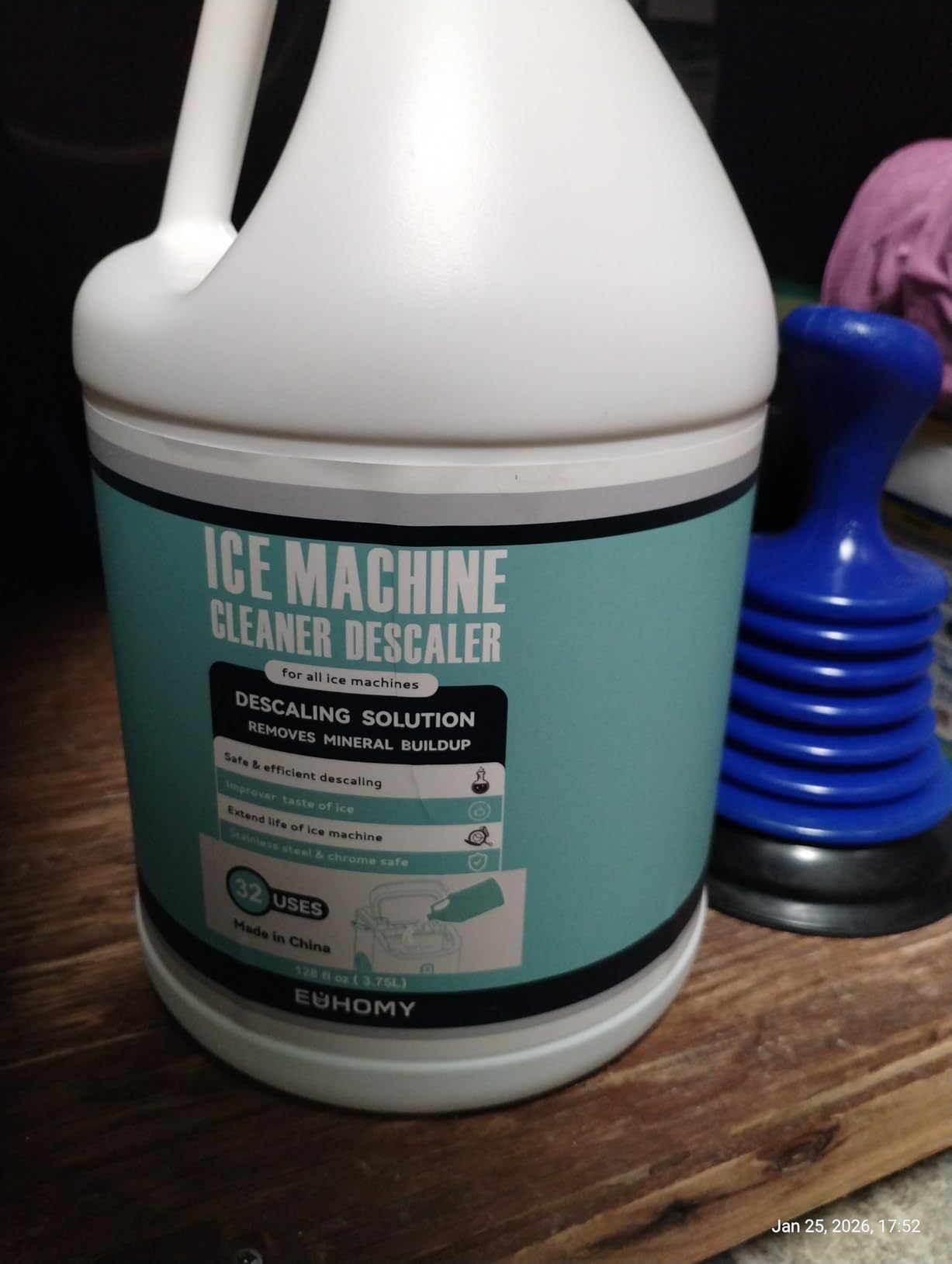 EUHOMY Max 33 Uses Ice Machine Cleaner Descaler (1 Gallon / 3.75L), 128 Fl OZ Ice Maker Cleaner, Ideal Universal Descaling Solution for All Brands Ice Maker, Single Use Coffee and Espresso Machines Customer Review EUHOMY Max 33 Uses Ice Machine Cleaner Descaler (1 Gallon / 3.75L), 128 Fl OZ Ice Maker Cleaner, Ideal Universal Descaling Solution for All Brands Ice Maker, Single Use Coffee and Espresso Machines - Customer Photo 1
