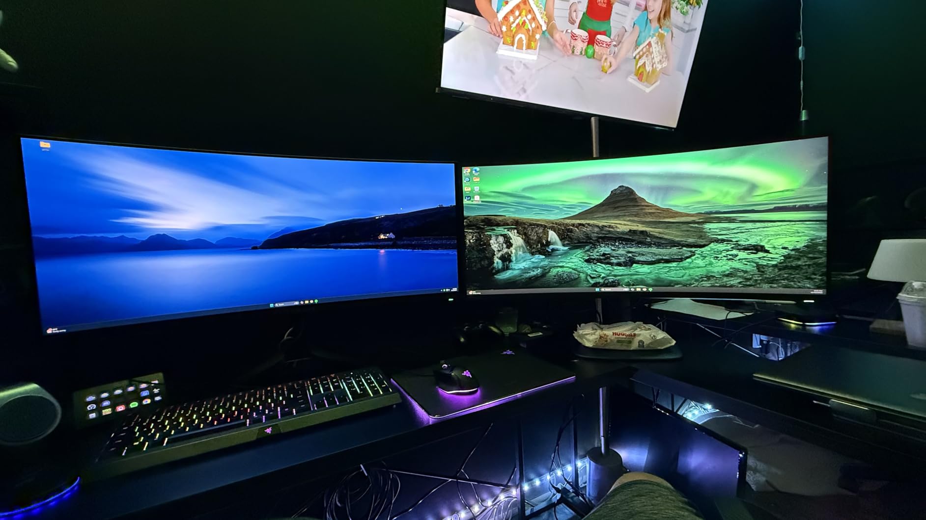 Alienware 34 240Hz QD-OLED Curved Gaming Monitor - AW3425DW - 34.2-inch WQHD (3440 x 1440) 0.03ms Display, 1800R Curve, AMD FreeSync Premium Pro, VESA AdaptiveSync, DisplayHDR TrueBlack 400 customer photo 2