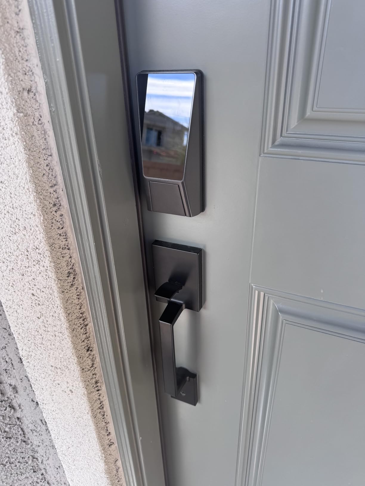 Wyze Auto-Lock Bolt v2, Fingerprint Keyless Entry Smart Lock, AI Learning Scanner with Wi-Fi Front Door Lock Deadbolt, Auto-Lock, 8 Months Battery, BHMA2, IP53, Anti-Peep Keypad, Backup Keys customer photo 2