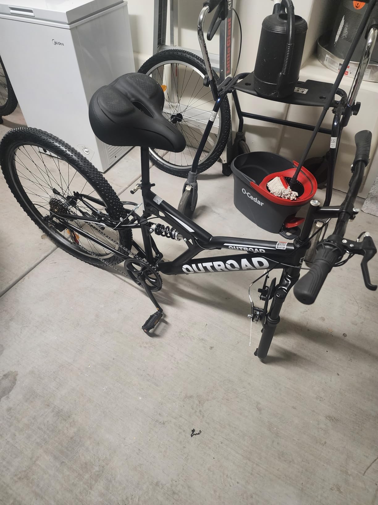 Betterland Mountain Bike, 26 inch Outdoor Bikes, 7-Speed &High-Carbon Steel Cycing Bicycles, Dual Suspension Fork for Men Women Adult, MTB Bicycle with Adjustable Ergonomic Seat customer photo 1