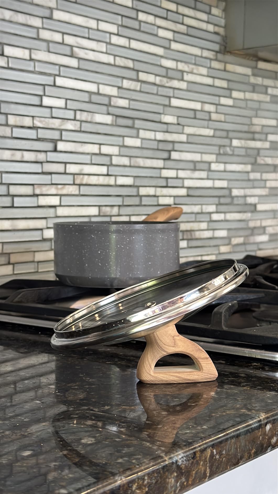 T-fal Ingenio Essentials Cookware Set with Detachable/Removable Handle 11 Piece, Granite Titanium Non Stick, Oven Broiler Safe 500F, Stackable, Pots and Pans Set, Frying Pans, Dishwasher Safe, Beige Customer Review T-fal Ingenio Essentials Cookware Set with Detachable/Removable Handle 11 Piece, Granite Titanium Non Stick, Oven Broiler Safe 500F, Stackable, Pots and Pans Set, Frying Pans, Dishwasher Safe, Beige - Customer Photo 4