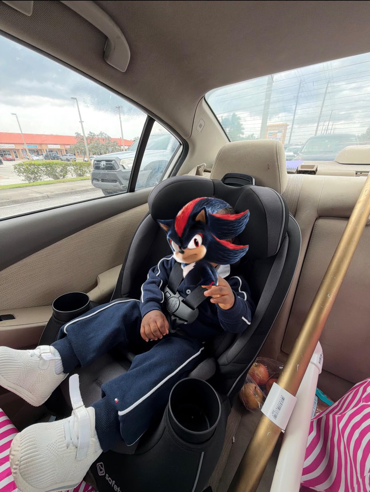 Safety 1st Grow and Go All-in-One Slim Convertible Car Seat, Rear Facing 5-40 lbs, Forward Facing 30-65 lbs customer photo 1