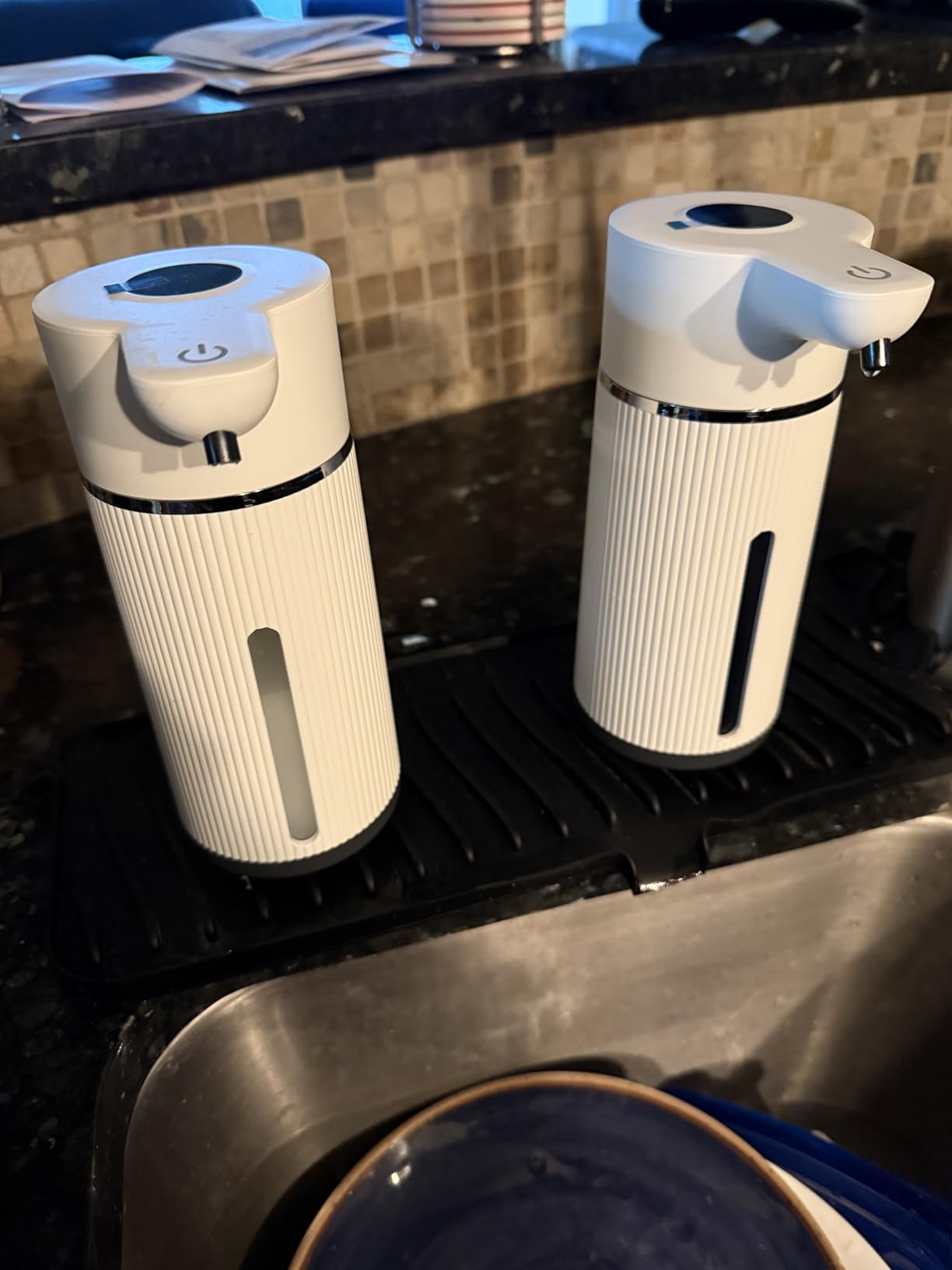 2026 Upgrade Automatic Soap Dispenser Touchless, 14.2oz/420ml Dish Hand Soap Dispenser for Bathroom and Kitchen, 4 Adjustable Volume, USB Rechargeable, Clog-Free, Large Capacity, White Customer Review 2026 Upgrade Automatic Soap Dispenser Touchless, 14.2oz/420ml Dish Hand Soap Dispenser for Bathroom and Kitchen, 4 Adjustable Volume, USB Rechargeable, Clog-Free, Large Capacity, White - Customer Photo 1