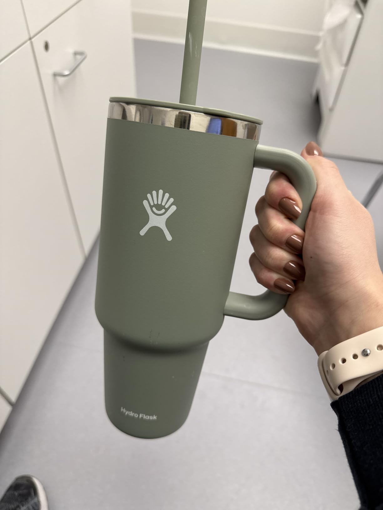 Hydro Flask Travel Tumbler with Handle, Lid and Straw - Insulated Stainless Steel 40 Oz - Customer Photo 3