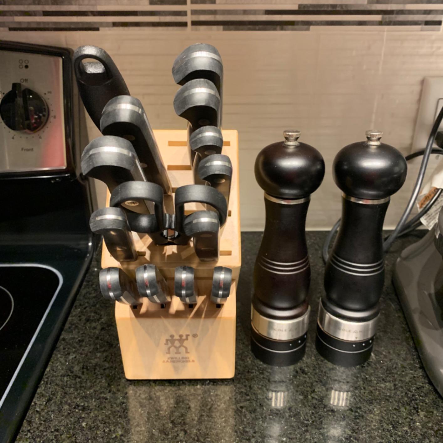 ZWILLING Gourmet 10-Piece Razor-Sharp German Knife Block Set, Made in Company-Owned German Factory with Special Formula Steel perfected for almost 300 Years, Dishwasher Safe, Acacia Block Customer Review ZWILLING Gourmet 10-Piece Razor-Sharp German Knife Block Set, Made in Company-Owned German Factory with Special Formula Steel perfected for almost 300 Years, Dishwasher Safe, Acacia Block - Customer Photo 3