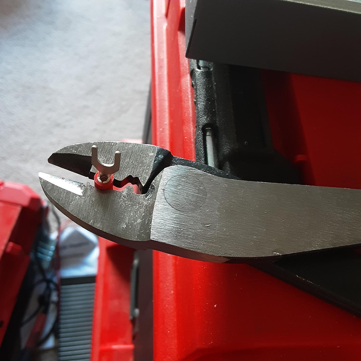 Channellock 909 9.5-Inch Wire Crimping Tool, Electrician's Terminal Crimp Pliers with Cutter customer photo 1