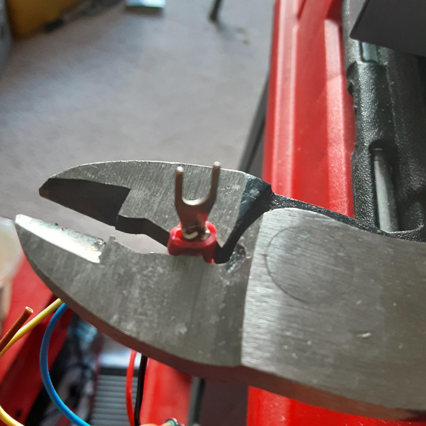 Channellock 909 9.5-Inch Wire Crimping Tool, Electrician's Terminal Crimp Pliers with Cutter customer photo 2