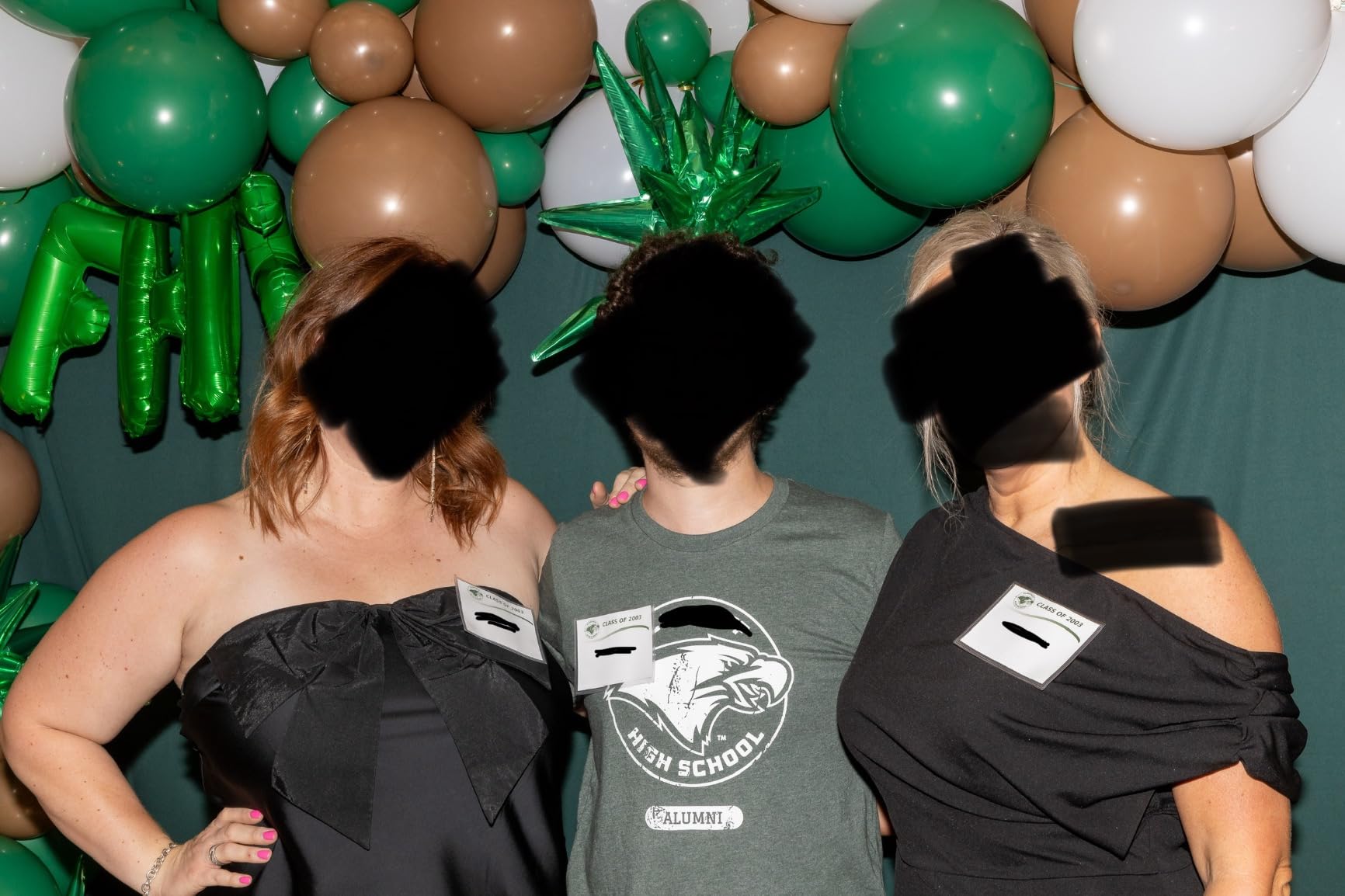 Avery Customizable Name Badges, Pin Style, 3