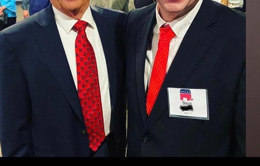 Avery Customizable Name Badges, Pin Style, 3