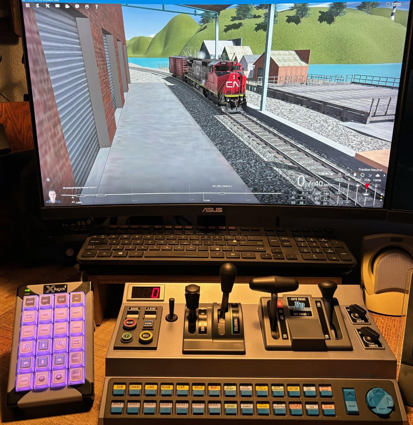 RailDriver USB Desktop Train Cab Controller, Drive your Train with realistic throttle, brake, reverser, and switch controls customer photo 1