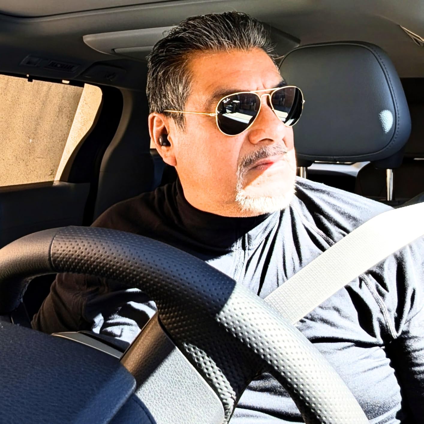 Ray-Ban RB3025 Classic Aviator Sunglasses customer photo 2