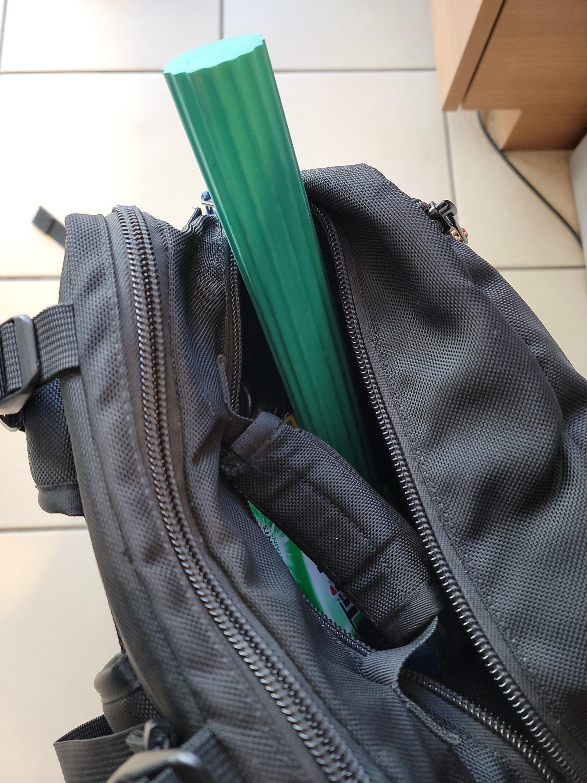 THERABAND FlexBar, Tennis Elbow Therapy Bar, Relieve Tendonitis Pain & Improve Grip Strength, Resistance Bar for Golfers Elbow & Tendinitis, Green, Medium, Intermediate customer photo 2