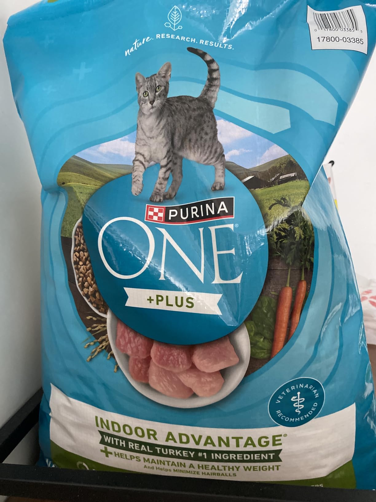 Purina ONE Natural, Low Fat, Weight Control, Indoor Dry Cat Food, +Plus Indoor Advantage - 3.5 lb. Bag customer photo 1