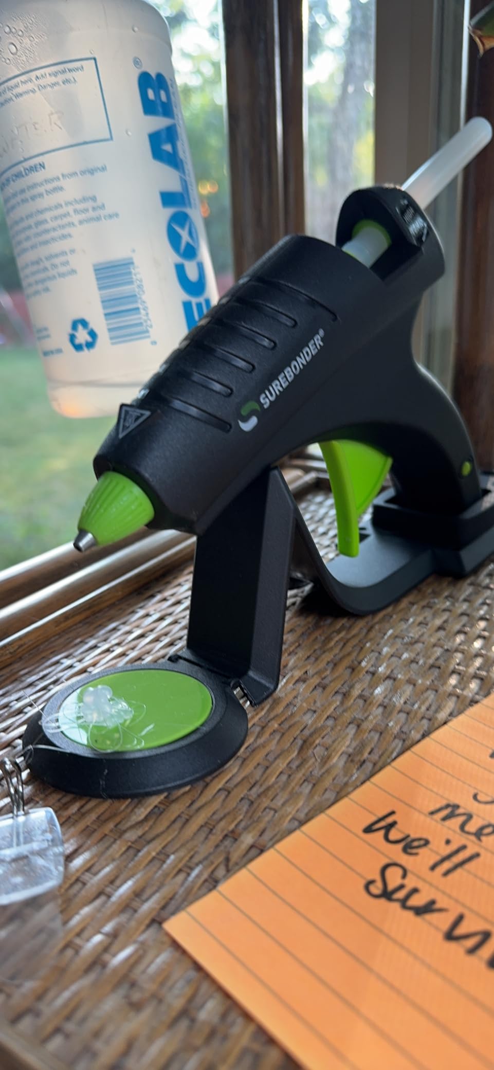 Surebonder Cordless Hot Glue Gun, High Temperature, Full Size, 60W, 50% More Power - Sturdily Bonds Metal, Wood, Ceramics, Leather & Other Strong Materials (Specialty Series CL-800F) customer photo 2
