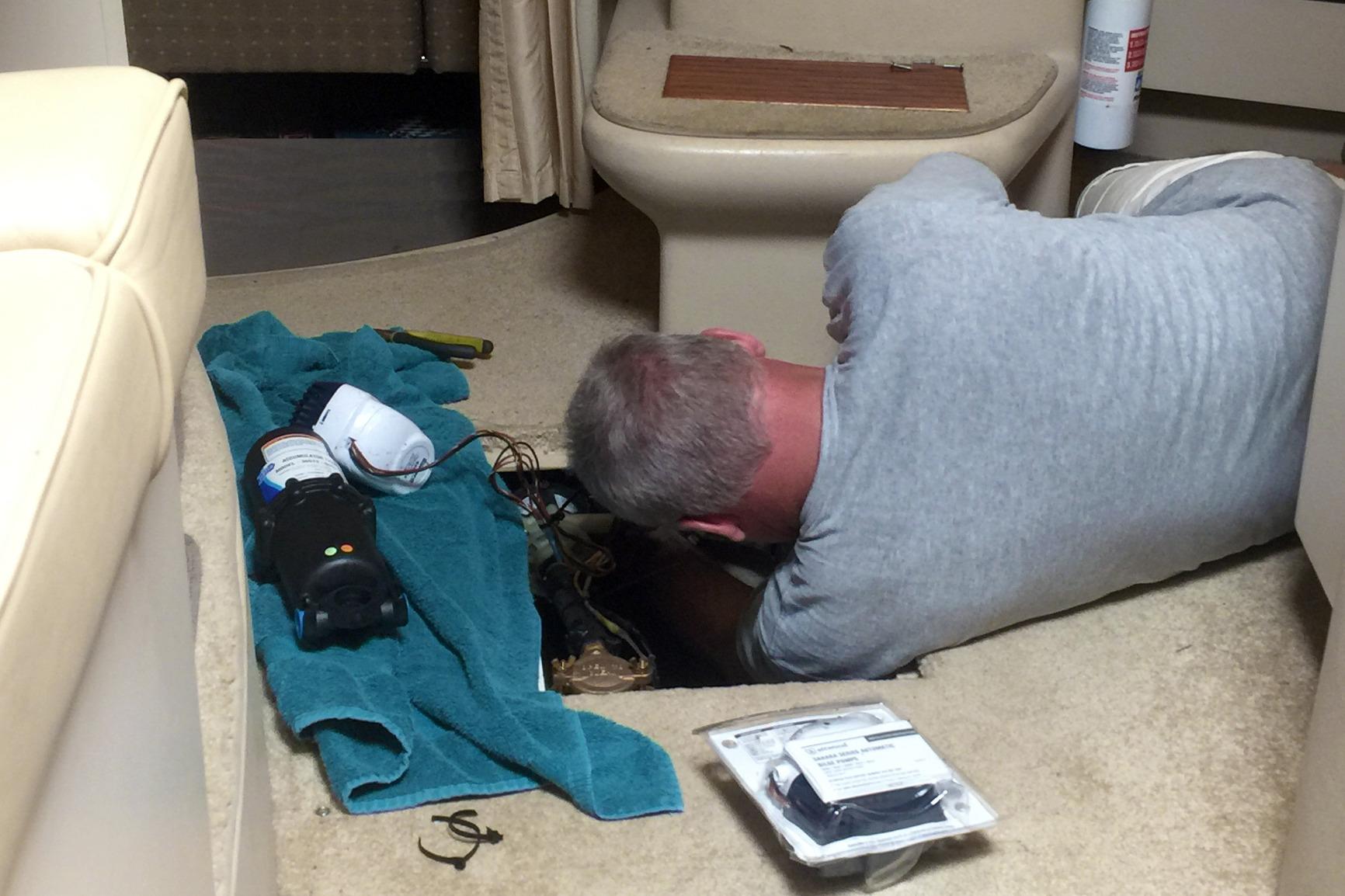 Attwood 4505-7 Sahara S500 Automatic Bilge Pump - 500 GPH, Fully Submersible with Built-In Float Switch customer photo 1