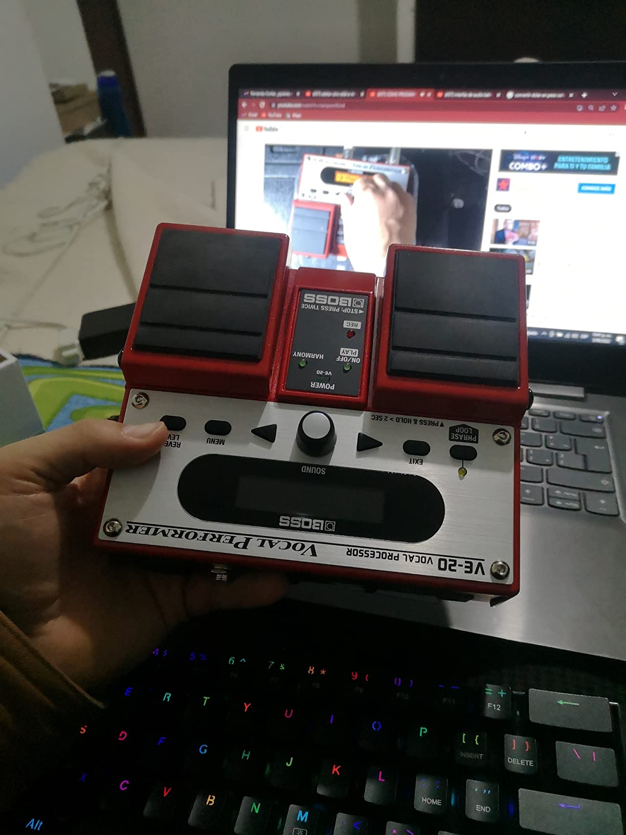 BOSS VE-20 Vocal Performer | Specialized Effects Unit for Vocalists | Add Harmony, Double-Track, Dynamics, Reverb, Delay & More to your Voice | Realtime Pitch-Correction | Special FX | Phrase Looper customer photo 1