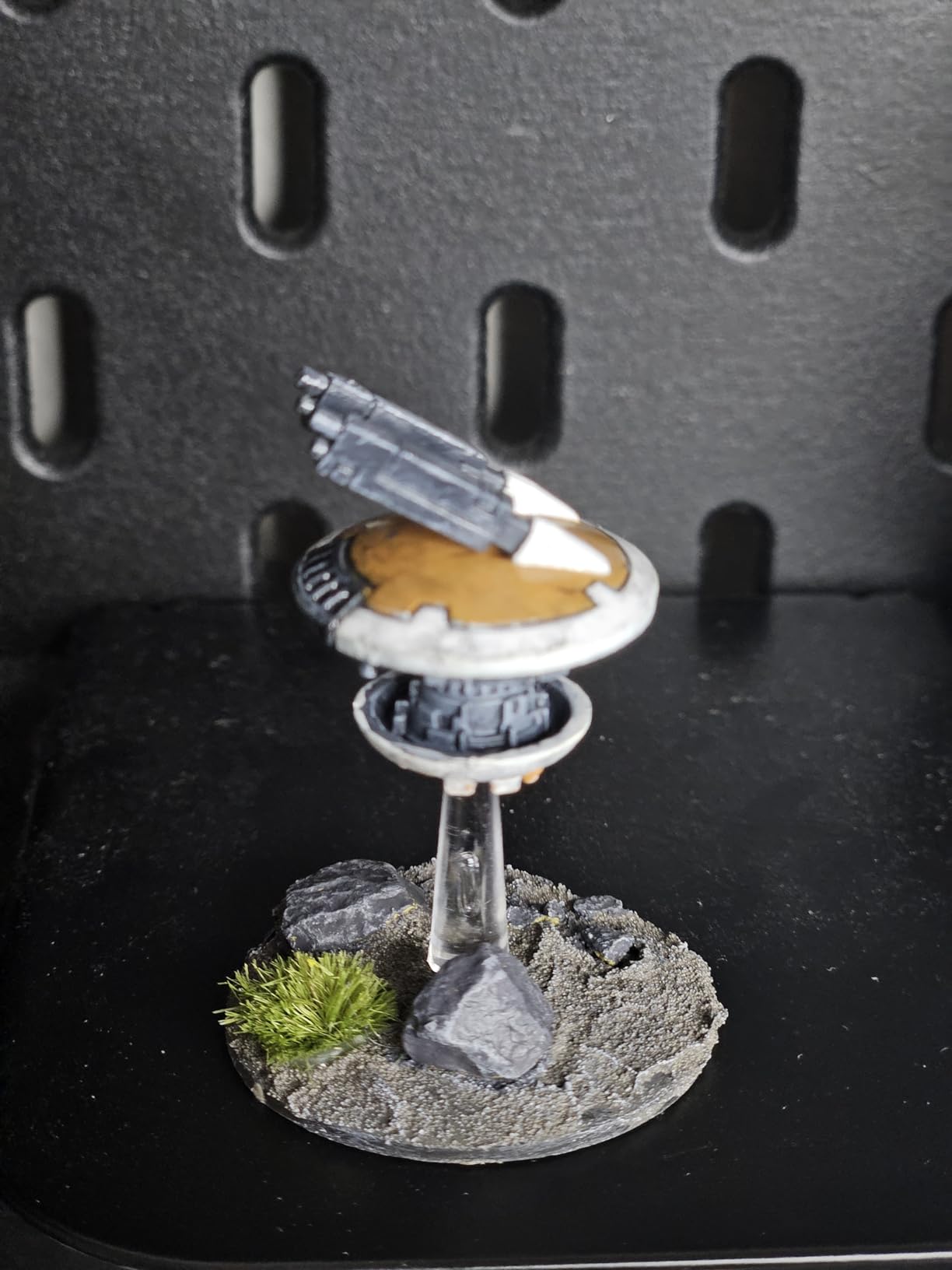 Vallejo - Diorama FX Earth Textures | Dark Earth 200 ml (6.76 fl.oz.) | Premium Acrylic Color For Modelers & Miniature Enthusiasts customer photo 1