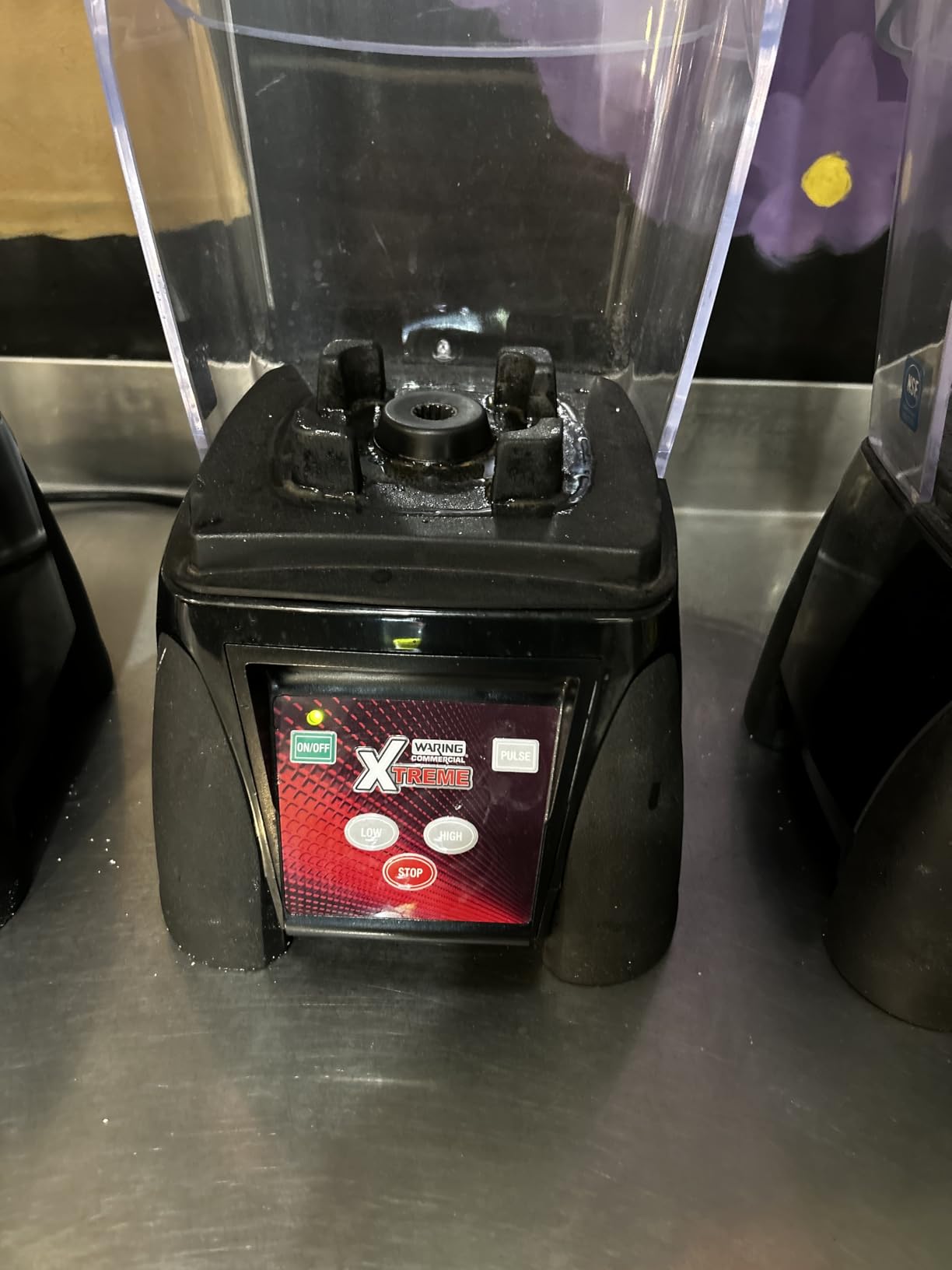 Waring Commercial MX1050XTX 3.5 HP Blender with Electronic Keypad Controls, Pulse Feature and a 64 oz. BPA Free Copolyester Container, 120V, 5-15 Phase Plug customer photo 2