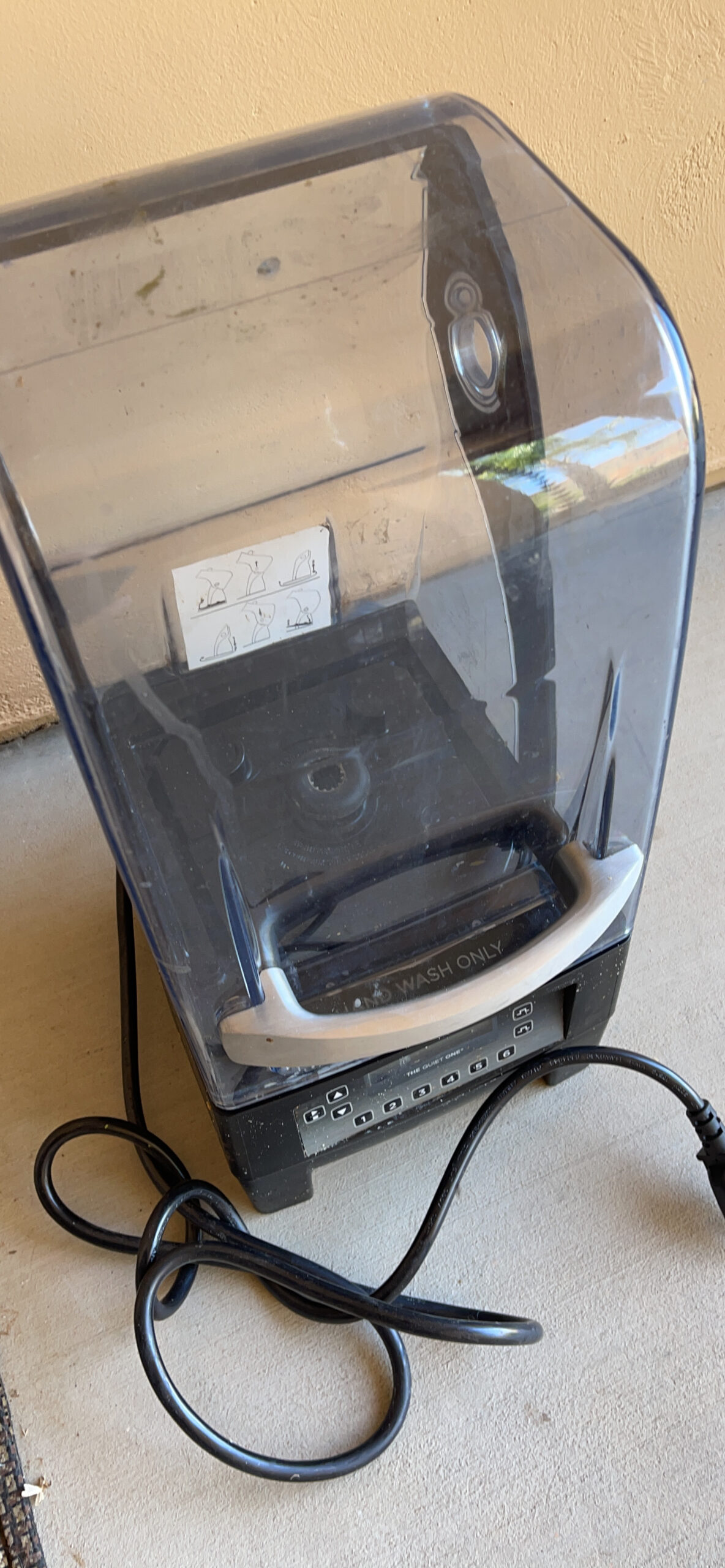 Vitamix 36019 The Quiet One Blender 48 oz, Black customer photo 1