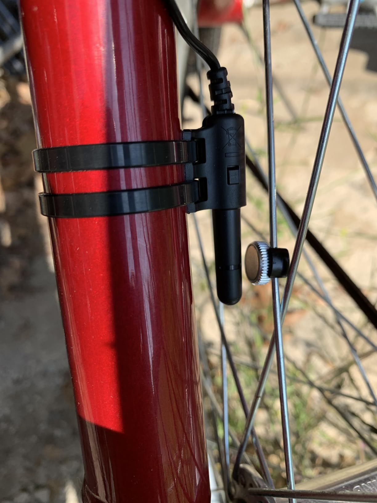 CATEYE Wired Bike Computer - Entry-Level Speedometer and Odometer, Perfect for Beginner Cyclists, Auto Start/Stop, Easy Setup for Road, MTB, Gravel Bikes, 3 Year Battery Life customer photo 1