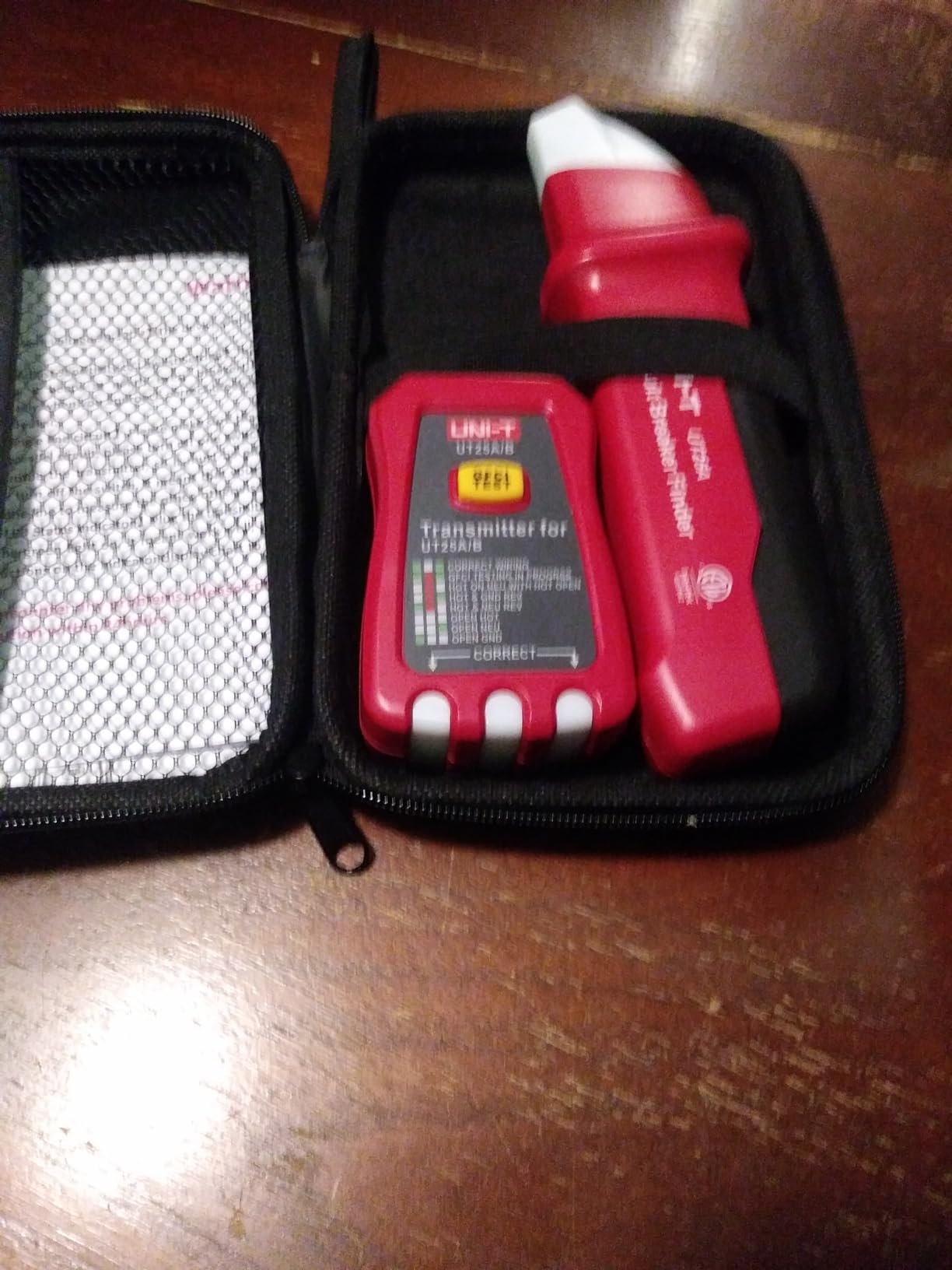 UNI-T AC Circuit Breaker Finder and Tracer Tool Kit with Electrical Integrated GFCI Outlet Tester, AC 90-120V USA Plug + Adjustable Sensitivity Beeper Indicattion+ Flashing LED Light - UT25A customer photo 1