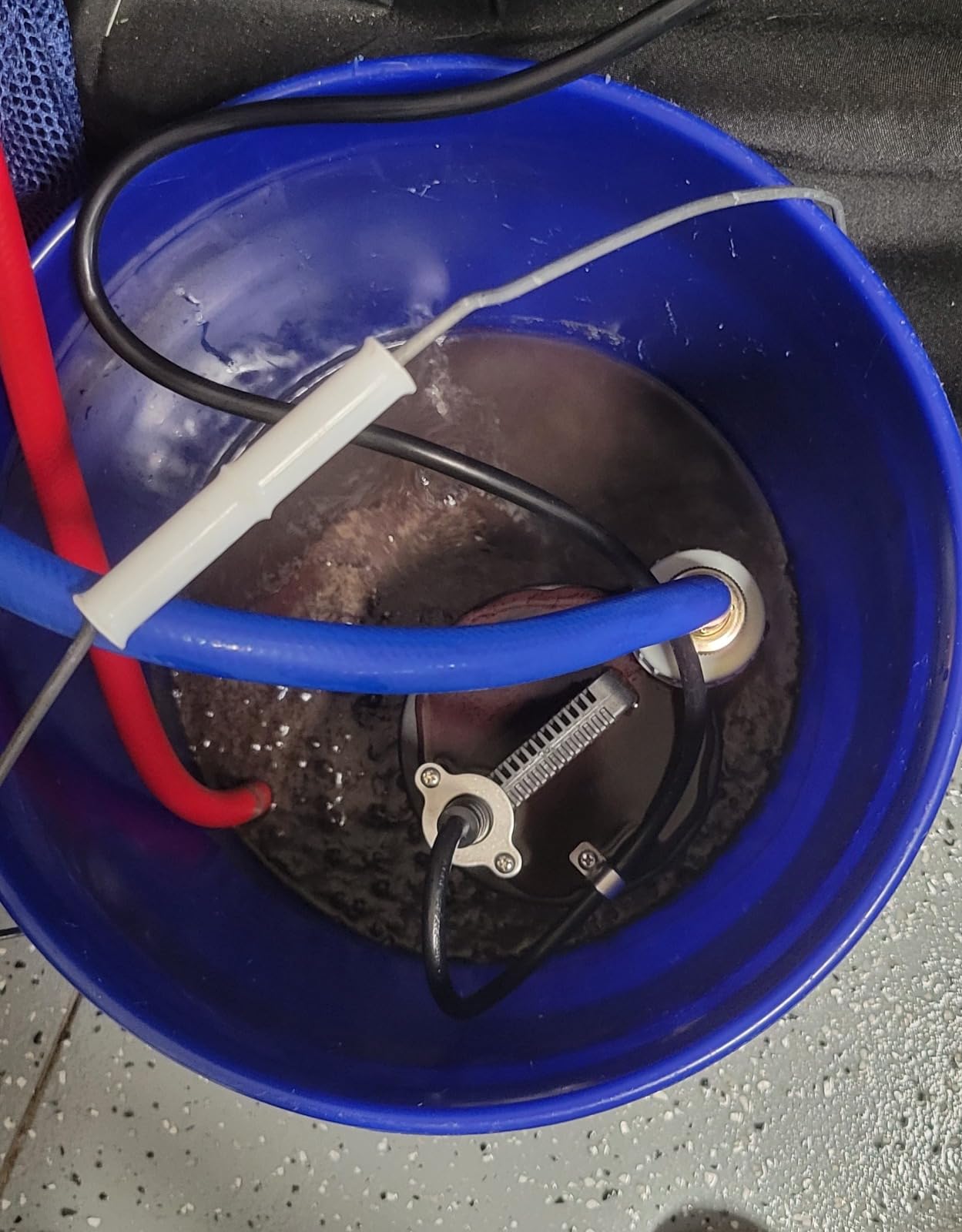 J.C. Whitlam FLOW32 Flow-Aide System Descaler, 32 ounces (1 quart), White customer photo 2