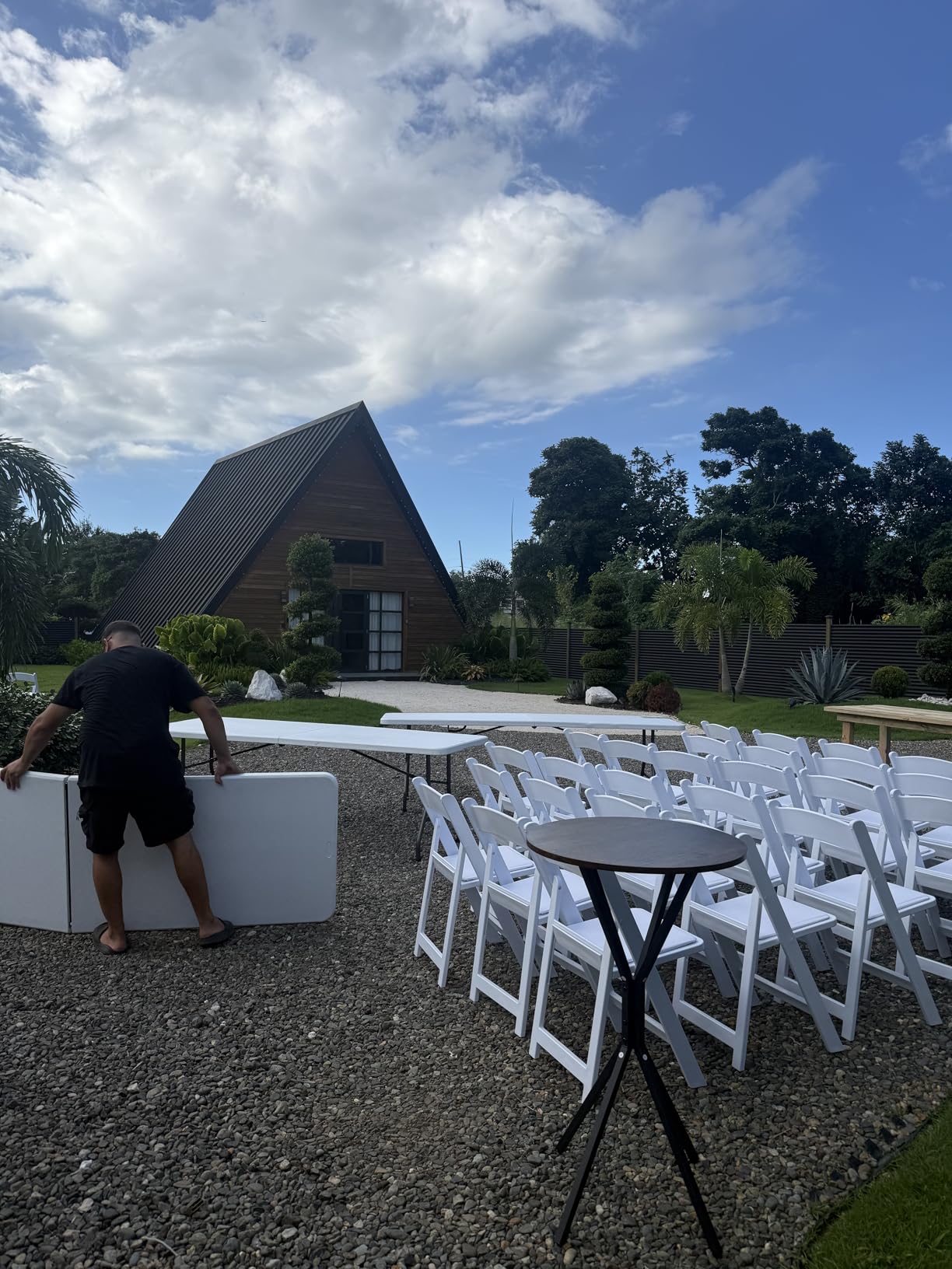 Flash Furniture Hercules Series Folding Chair - White Resin - Set of 4 800LB Weight Capacity Comfortable Event Chair - Light Weight Folding Chair customer photo 1