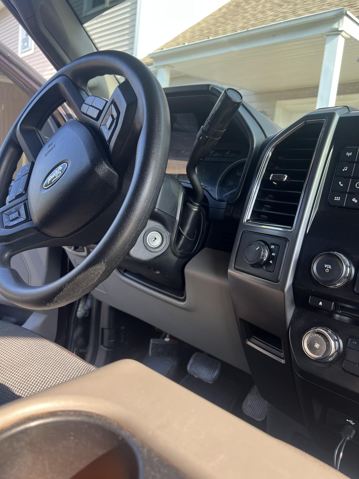 Meguiar's G16216 Ultimate Interior Detailer, Protects Interior Surfaces from Dirt and Grime, Leaves Your Surfaces Protected from UV Rays and Giving It a Lasting Finish, 15.2 Oz Spray Bottle customer photo 1