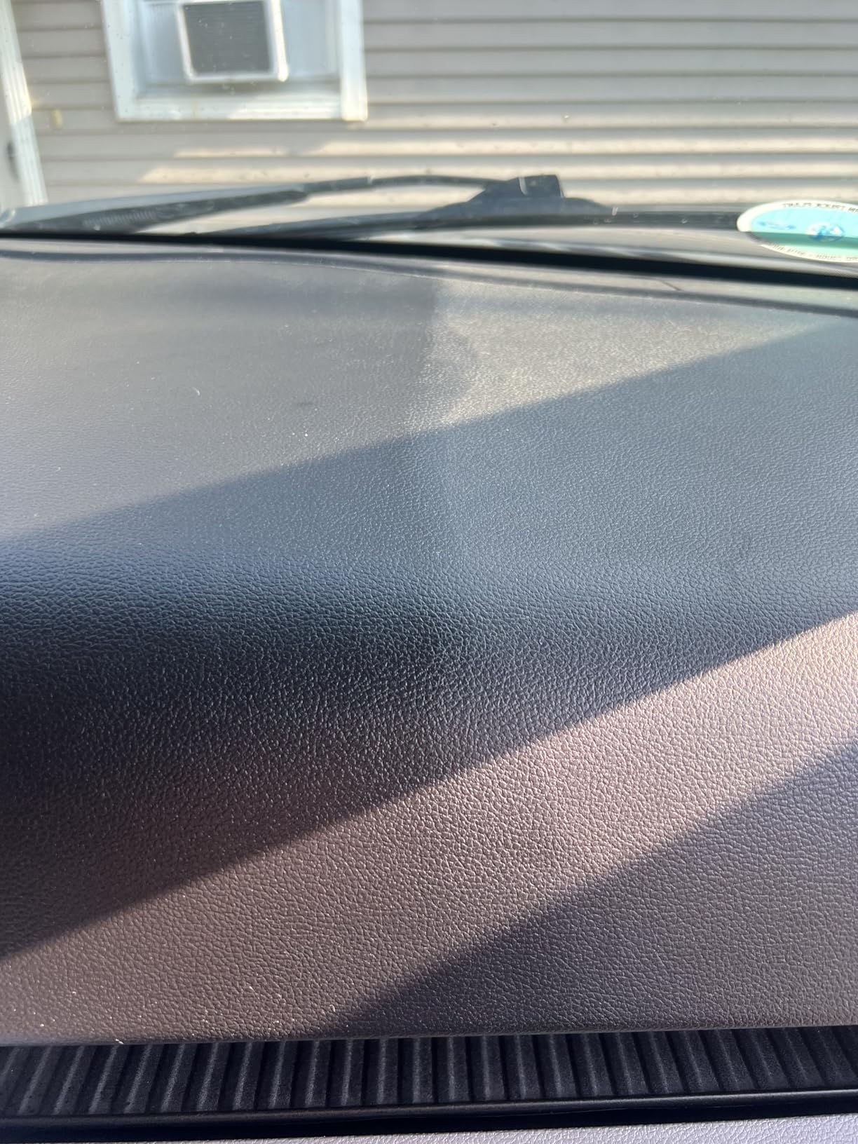 Meguiar's G16216 Ultimate Interior Detailer, Protects Interior Surfaces from Dirt and Grime, Leaves Your Surfaces Protected from UV Rays and Giving It a Lasting Finish, 15.2 Oz Spray Bottle customer photo 2