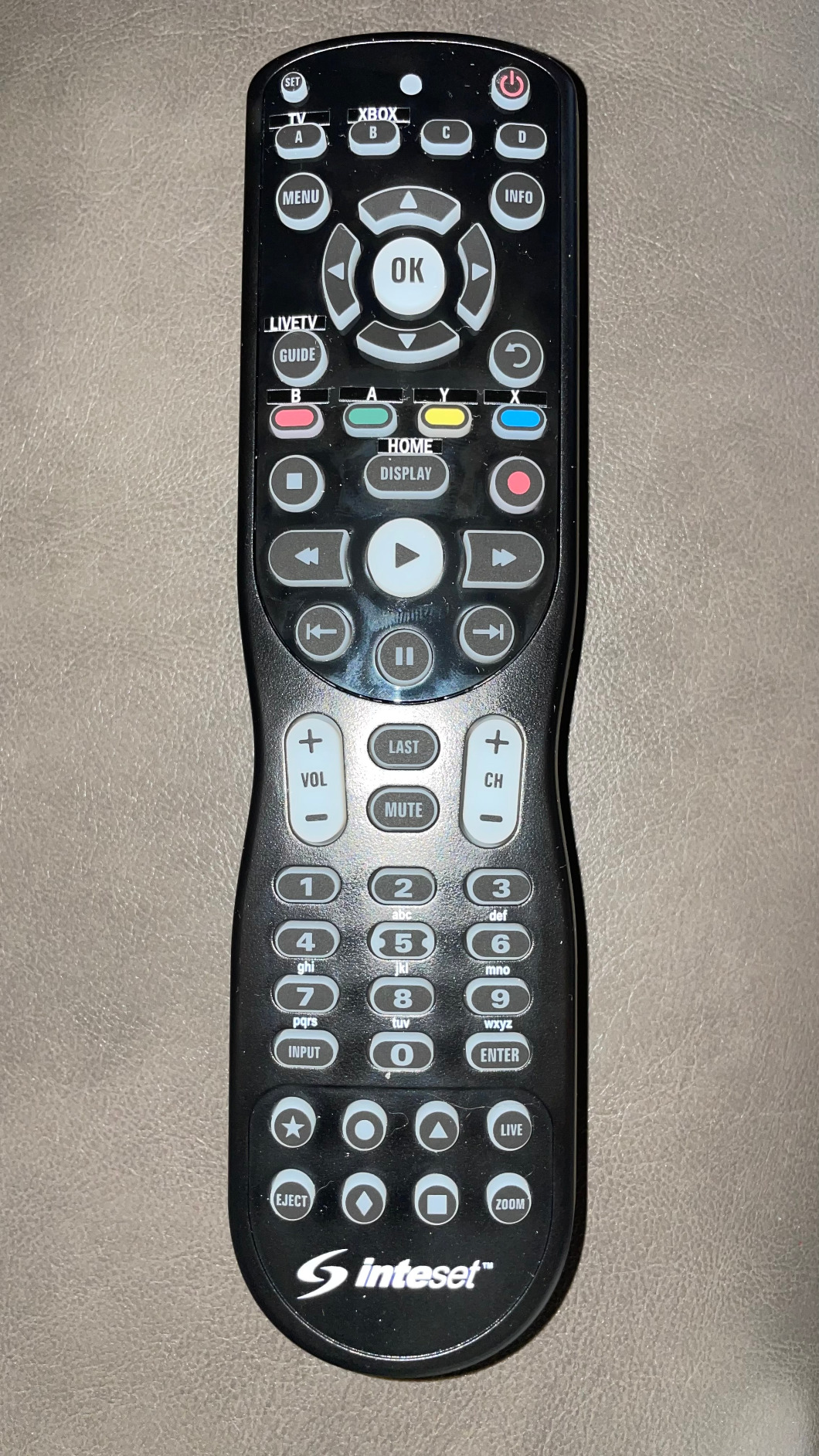 Inteset 4 in 1 Universal Backlit IR Learning Remote for use with Apple TV, Xbox, Roku, Kodi, Nvidia Shield, Most Streamers & Other A/V Devices customer photo 2