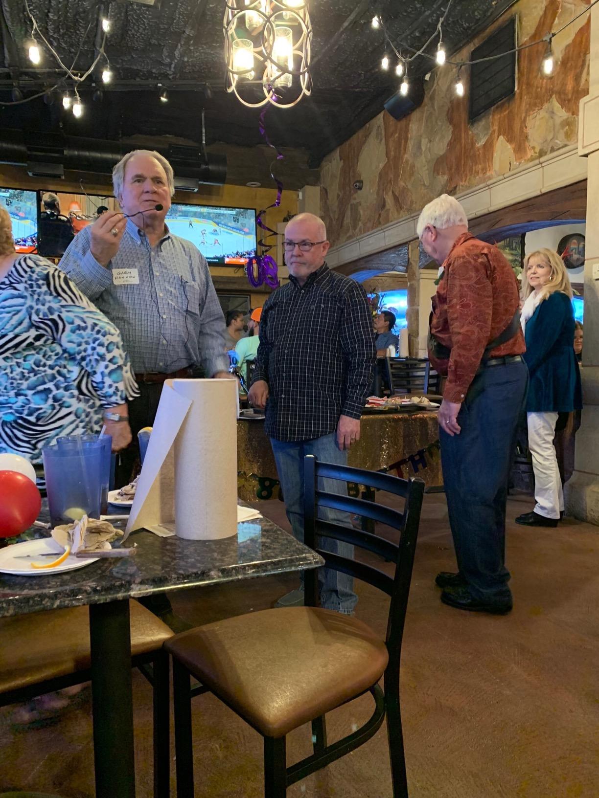 Hisonic HS122BT-HL Portable and Rechargeable PA System with Dual UHF Wireless Microphones & Bluetooth Connection customer photo 1