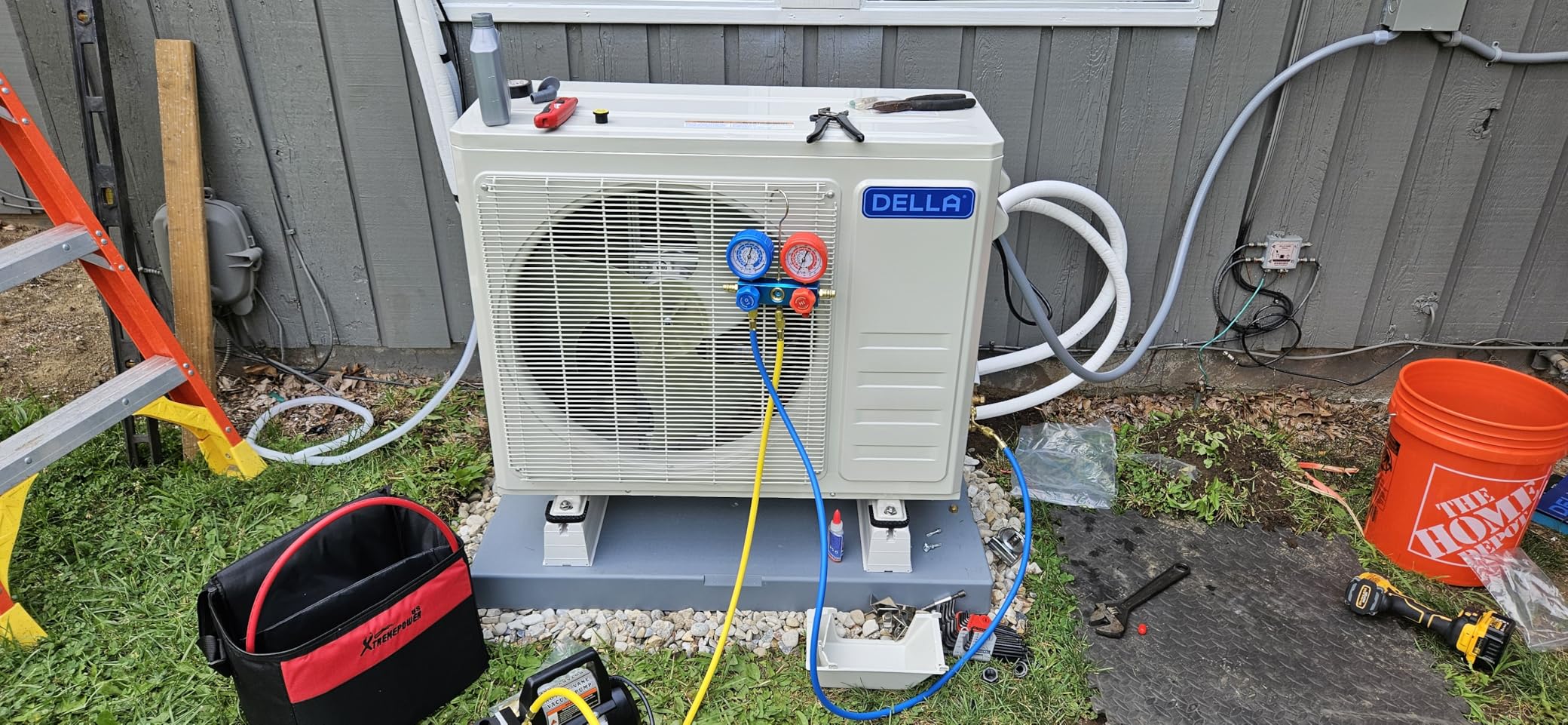 XtremepowerUS 3CFM 1/4HP Vacuum Pump HVAC R134a, R12, R22, R410a, A/C Refrigeration R134 Can Tap Adapter, R134 Quick Connector AC Manifold Gauge Air Conditioner Oil Bottle w/Bag customer photo 1