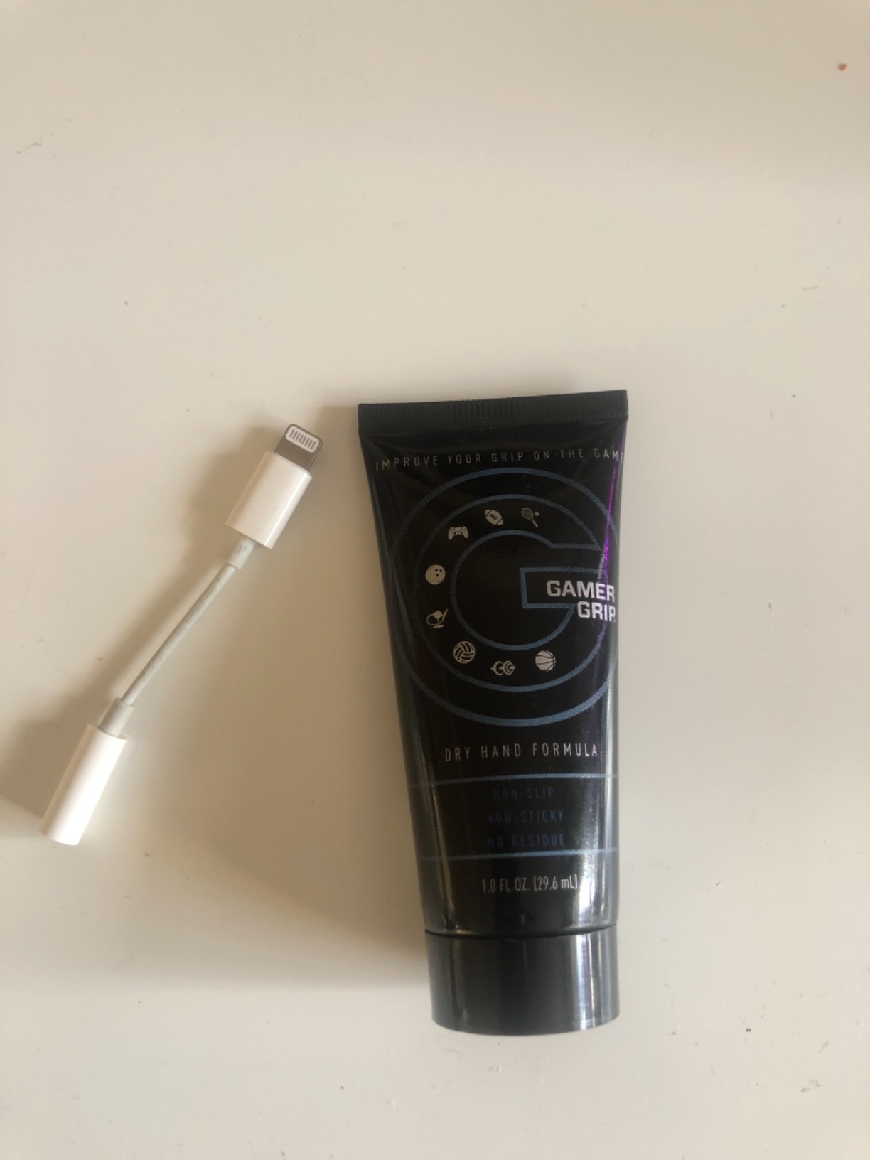 Gamer Grip Gaming Cream for Sweaty Hands - Chalk-Free Liquid Formula, Improve Performance, Control & Precision, Made in USA (Original) customer photo 2