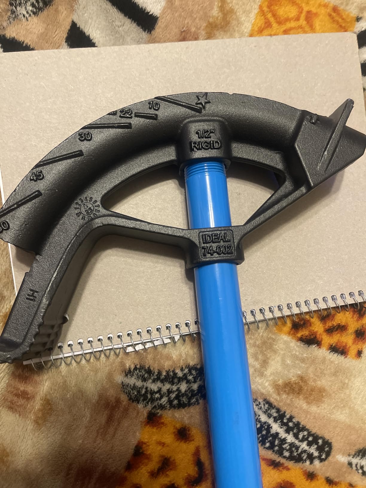 IDEAL Electrical - Conduit Bender | Ductile Iron Bender with Handle 3/4