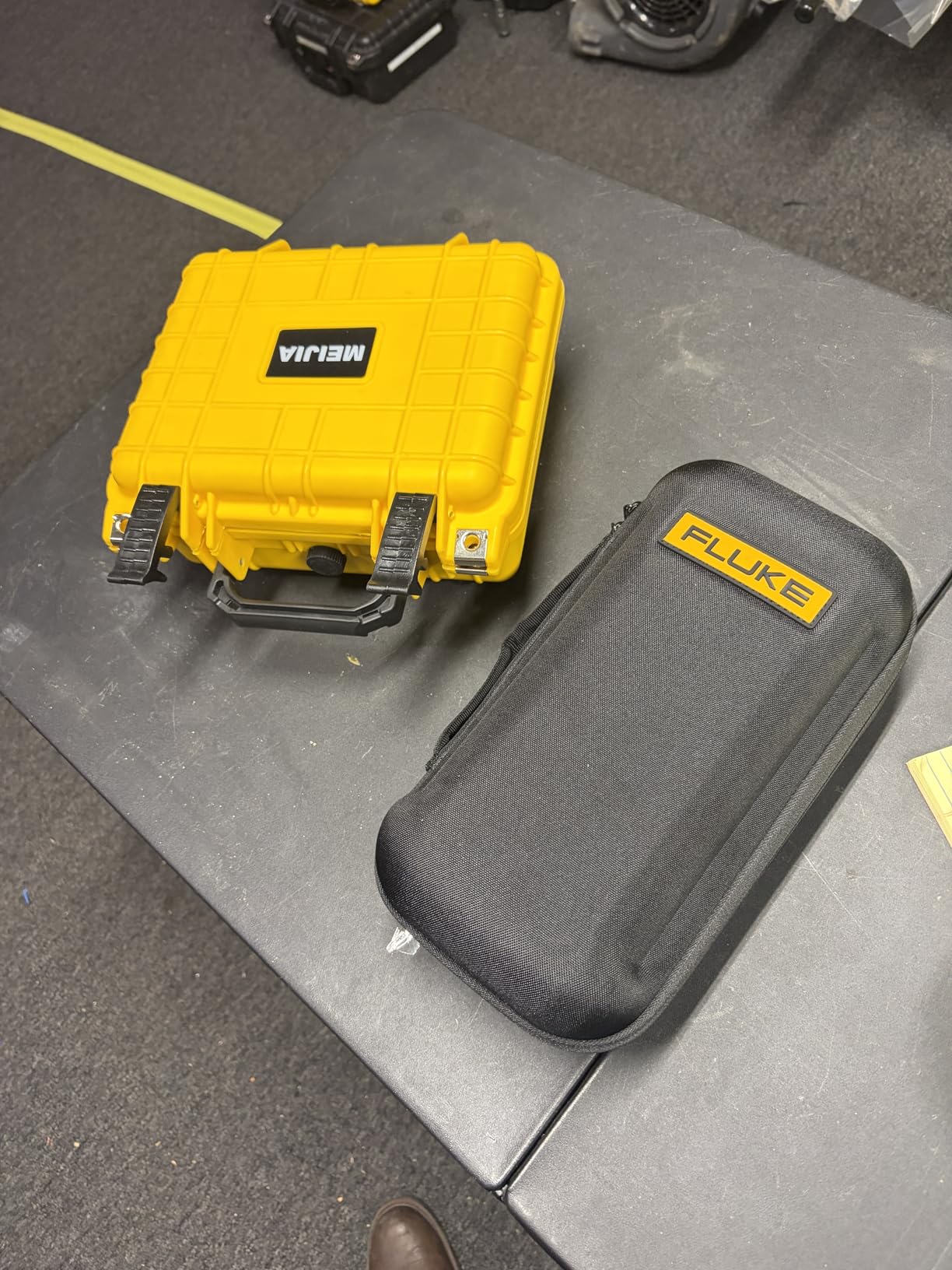 FLUKE-1587 FC 2-in-1 Insulation Multimeter customer photo 1