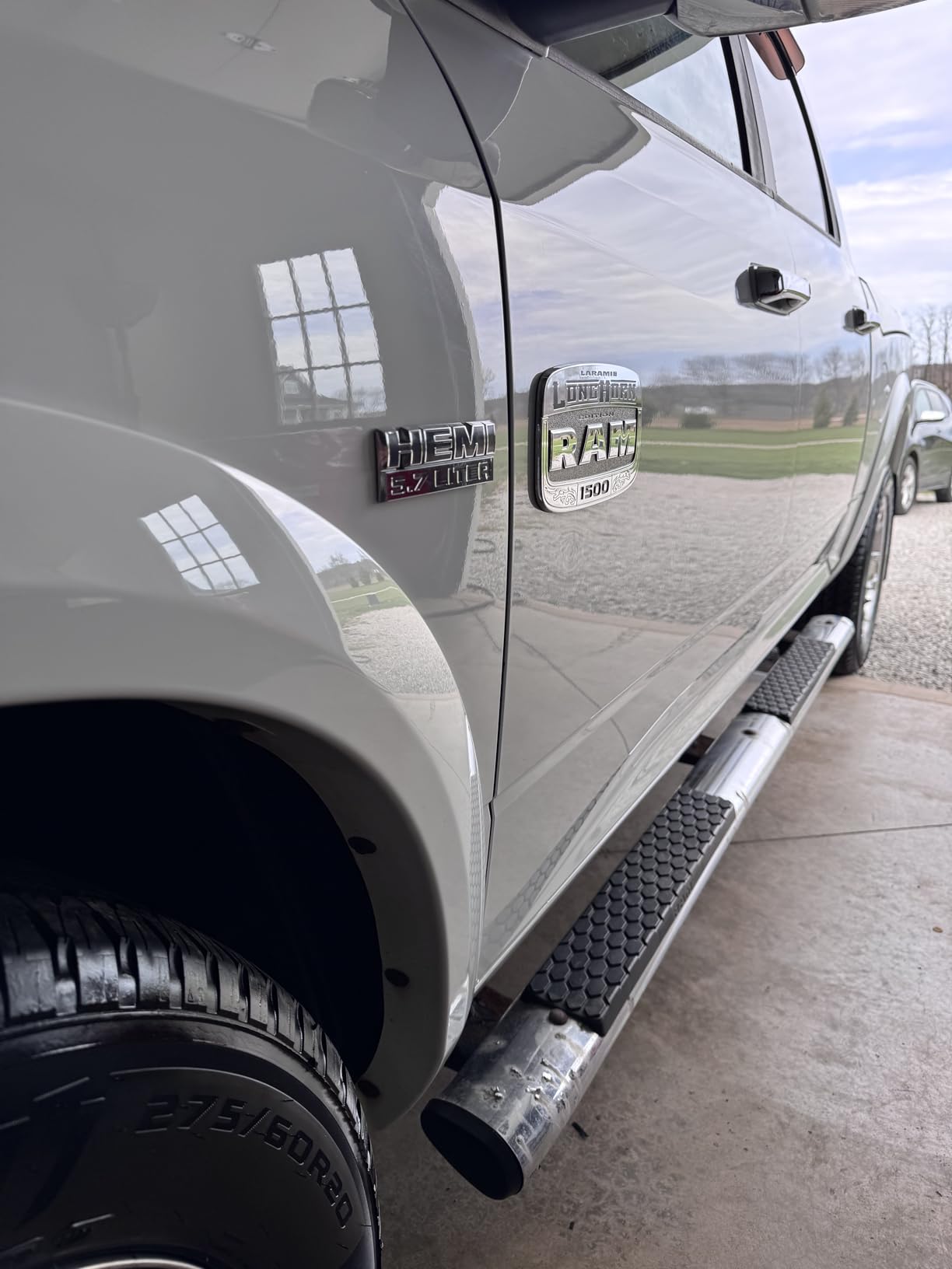 Chemical Guys Clay Bar and Luber Synthetic Lubricant Kit - Light/Medium Duty OG Clay Bar for Removing embedded dirt from Paint, Glass, and Metal, Essential Detailing Accessory - 2 Items customer photo 2