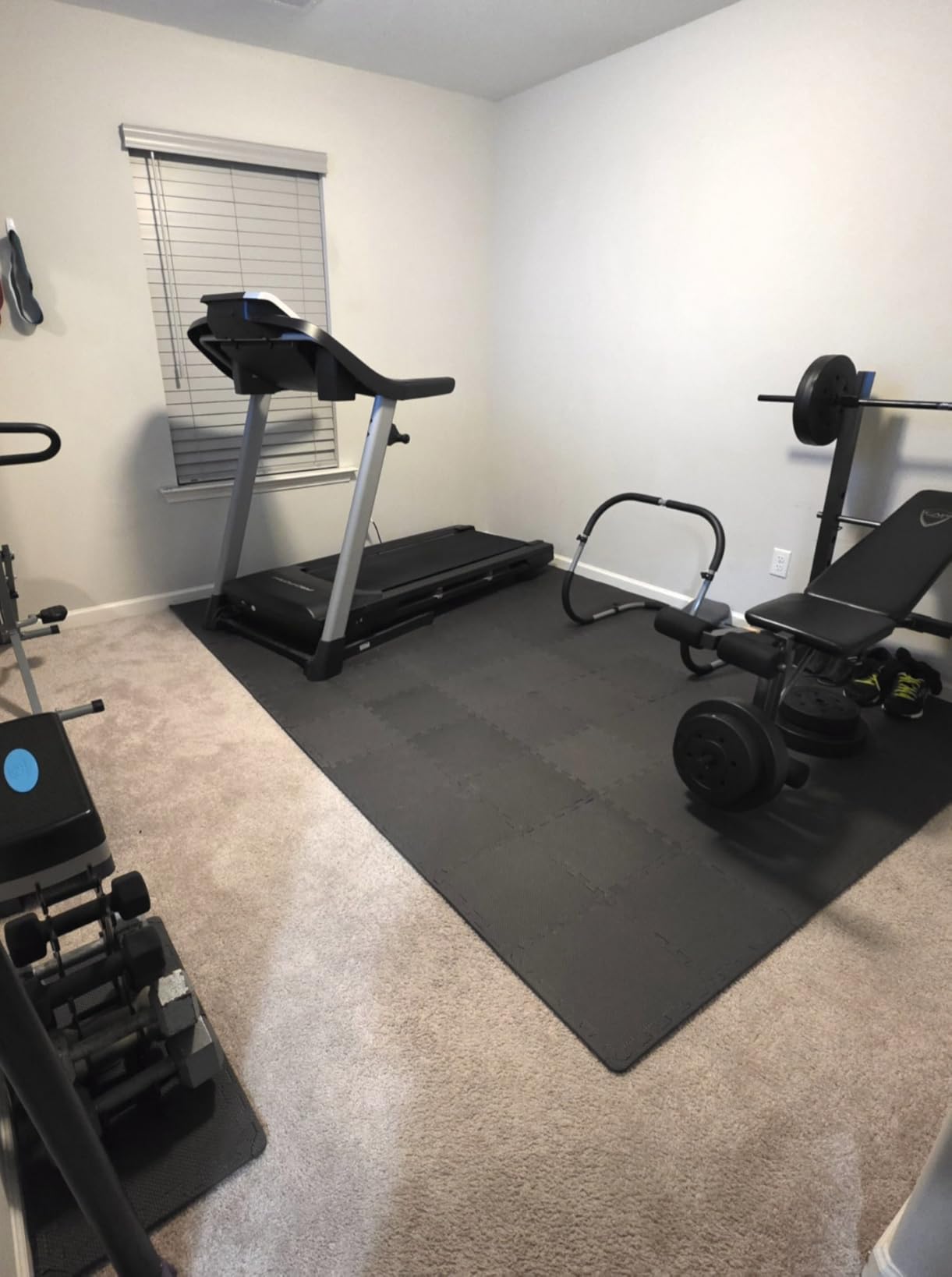 bemaxx Gym Mats Set - 18 pcs EVA Interlocking Foam Floor Tiles (12.6